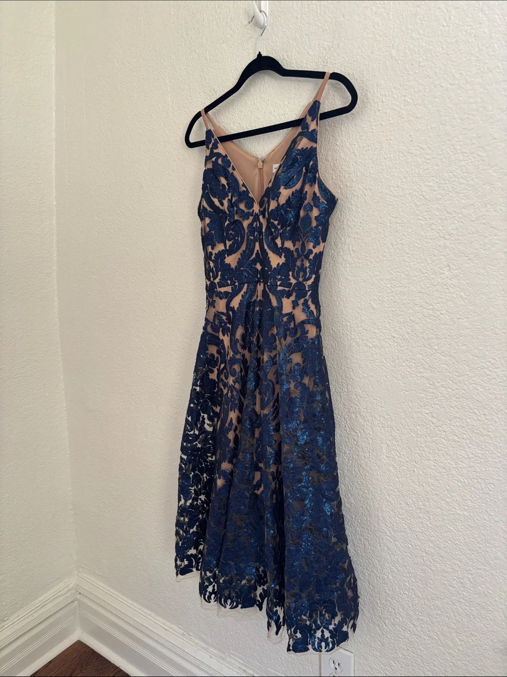 Dress The Population Navy Nude Blair Sequins Cocktail Midi Dress Size Small - Picture 3 of 11